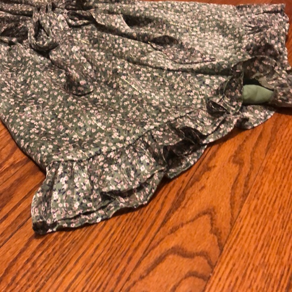 Romper - Picture 3 of 5